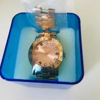ราคา นาฬิกาข้อมือผู้หญิง Marc Jacob แท้ มือสอง สภาพดีมากค่ะ ไม่มีกล่องแบรนด์ อปก.ตามรูป (2174711768)