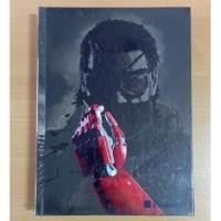 ราคา (มือ 2) หนังสือบทสรุป METAL GEAR SOLID V THE PHANTOM PAIN COMPLETE OFFICIAL COLLECTOR GUIDE (19808626859)
