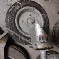 ราคา ล้อนั่งร้านมีเบรค 8 นิ้ว มือสอง (28600837540)