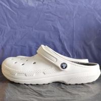 ราคา รองเท้า Crocs มือสองของแท้ Size 42.5/27 cm. (44058546318)