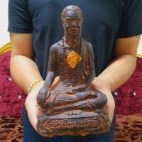 ราคา ฤาษีชีวกโกมารภัจจ์ ฤาษีหมอยา สร้างจากหินศิลาแลง งานสวยน่าบูชา มีเสน่ห์มนต์ขลัง(หน้าตัก5นิ้ว สูง23ซม.)หนักมากๆ (11335427936)