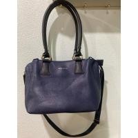 ราคา Nicole Miller กระเป๋าหนังสีกรม ทรงสะพายไหล่ (29435058091)