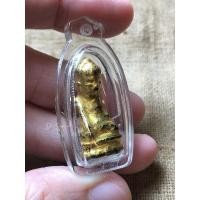 ราคา พระบัวเข็ม เนื้อสมุกคลุกรัก ปิดทองคำเปลวแท้ ขนาดห้อยคอ เลี่ยมพร้อมบูชา (27506786532)