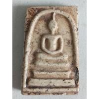 ราคา พระสมเด็จวัดระฆังฯพิมพ์ใหญ่ เกศทะลุซุ้ม เนื้อผงปูนเพชร หลังดวงตราพระราชลัญจกร รัชกาลที่ ๔ (17182657560)