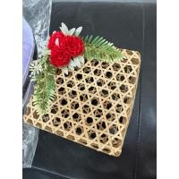 ราคา ตะกร้าสานมือสองของสภาพดีพร้อมดอกไม้ประดับสีแดงพร้อมส่ง (29150164804)