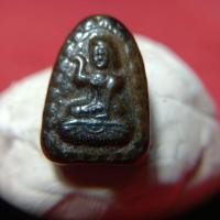 ราคา นางกวักเก่าไม่ทราบที่เนื้อไม่แน่ใจว่าเป็นแร่หรือว่าเนื้อผงมันแน่นๆมีน้ำหนักกว่านิดหน่อย (24095815186)