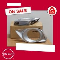 ราคา ฝาครอบไฟตัดหมอก ซ้าย - ขวา แท้ NISSAN ALMERA / นิสสัน สีเงิน ฝาครอบ ฝาครอบไฟ ชุดเบ้าไฟตัดหมอก เบ้าไฟตัดหมอก (25381316056)