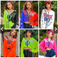 ราคา เสื้อคลุมนีออน เสื้อคลุมเรืองแสง กันแดด กันหนาว ครอปสั้น แขนเจาะตาไก่ สกรีน 67 สดเว่อร์ (5416680181)