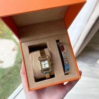 ราคา TORY BURCH สอบถามก่อนกดสั่งค่ะ ของแท้ ไม่แท้ยินดีคืนเงินค่ะ (19484045924)