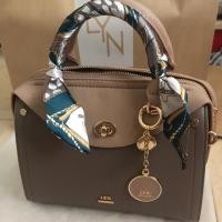 ราคา กระเป๋า Lyn temperly ทรงหมอน (6805091002)