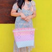 ราคา New♥️กระเป๋าสาน ตะกร้าสาน ลายขนมชั้น (7631684214)