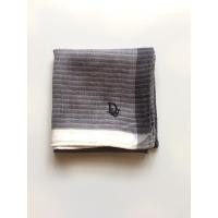 ราคา ผ้าเช็ดหน้าแบรนด์เนม มือสอง Christian Dior ตำหนิตามภาพ (2950246951)