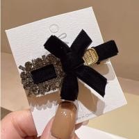 ราคา กำมะหยี่โบว์กิ๊บสไตล์ชาแนล พลอยเทียม สำหรับตกแต่งผม (41011722742)