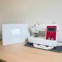 ราคา Brother จักรปัก รุ่น NV - 180D เย็บได้ปักได้ในเครื่องเดียว (43703637865)