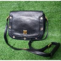 ราคา MCM แท้ used ขนาด 10" สูง 7.5" มีตำหนิ (7328469983)