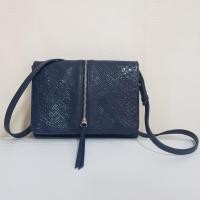 ราคา กระเป๋ามือสอง - Brand BREAL USA. กระเป๋าหนังสีน้ำเงินเข้ม ปั๊มลายหนังงู ครัช/ครอสบอดี้ (4035207960)