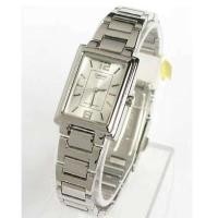 ราคา Win Watch shop Casio รุ่น LTP1238D7A นาฬิกาข้อมือผู้หญิงสายแสตนเลส หน้าปัดเหลี่ยม สีขาว (ส่งฟรี) (9354443335)