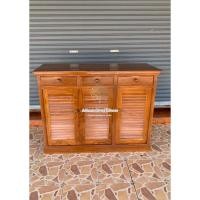 ราคา ตู้รองเท้าไม้สัก ตู้เก็บของ 3 บาน ขนาด กว้าง 43 ยาว 120 สูง 90 ซม. (23649365994)