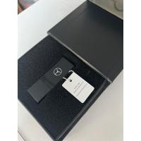ราคา Flash drive Mercedes-Benz x Swarovski (23047757415)