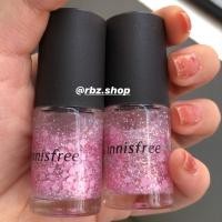 ราคา [พร้อมส่ง] ยาทาเล็บกลิตเตอร์หัวใจ innisfree (3921474136)