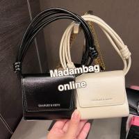 ราคา CHARLES & KEITH Metallic Accent Short Wallet กระเป๋าสตางค์ใบสั้น (22545191272)