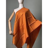 ราคา จีวร ผ้าคลุมไหล่ผ้าไหม สำหรับพระสงฆ์ ไหมแท้ ยกดอก ลูกแก้ว ขนาด 60x200ซม. (รวมครุย) สีส้มราชเข้ม รหั (28565888000)