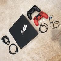 ราคา [มือ 2] PS 4 Pro ความจุ 1 TB สภาพสวย FW 8.0.1 (19132067850)
