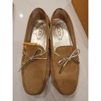 ราคา Tods size 38 สีน้ำตาลหนังกลับ (11617444883)