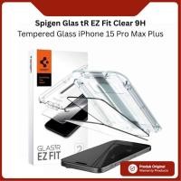 ราคา กระจกนิรภัย iPhone 15 Pro Max Plus Spigen Glas tR EZ Fit Clear 9H (41505718539)