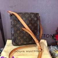 ราคา Lv แท้100% (911249944)