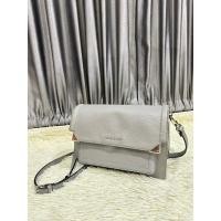 ราคา >>ANNE KLEIN 9.5”<< สวย!! ~ กระเป๋ามือสอง ~ (26605665040)