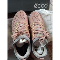 ราคา รองเท้าผ้าใบECCOสีเบจ (43250822765)