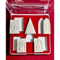 ราคา พระผงที่ระลึก ชุด 5 องค์ วัดนิเวศธรรมประวัติ จ.อยุธยา ปี 2538 (41005215423)