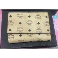 ราคา แท้MCM กระเป๋าสตางค์ใบเล็ก สีครีมลาย (25003790762)