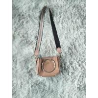 ราคา กระเป๋าสะพายหนังขนาดเล็กสีชมพูกะปิ แต่งห่วง สายสปอร์ต ขนาด 6.5×6×3" (22845987437)