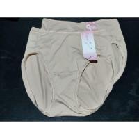 ราคา Wacoal Short Panty วาโก้ กางเกงในรูปแบบเต็มตัว รุ่น WU4811