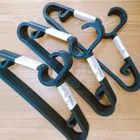 ราคา ไม้แขวนเสื้อIKEA ไม้แขวนเสื้อ สีดำ แพ็ค 5 ชิ้น ไม้แขวนอิเกีย ไม้แขวนอย่างดี มีคุณภาพ (19996551915)