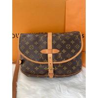 ราคา Louis Vuitton Monogram Saumur 30 Shoulder Bag (42310528683)