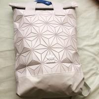 ราคา พร้อมส่ง Adidas 3D Roll Top Backpack สีขาว (166274462)