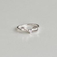 ราคา Winterwinter Jewelry Silver925 : แหวนเงินแท้ รูปโบว์ ประดับ เพชร cz (23082693880)