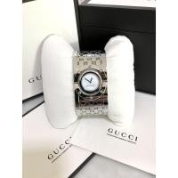 ราคา Like new Gucci Twirl white pearl 33 mm (8868792925)
