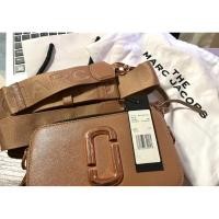 ราคา Marc Jacobs Snapshot Small Camera (24346689928)