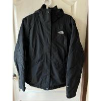 ราคา เสื้อกันหนาว the north face แท้!! มือสอง Tnf Hyvent ทรงนินจา อก 40 ยาว 25 มีตำหนิ 3 จุด ตามรูป (29476330730)