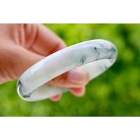 ราคา กำไลหยกขาวอมม่วงติดเขียว ทรงท้องปลิง ขนาดกำไล 58 มิลลิเมตร จัดส่งฟรี (24941436003)