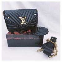 ราคา LV เลเวล กระเป๋าสะพายข้างหนังนิ่มสีดําพร้อมกล่องเต็มกระเป๋าสตางค์ทรงกลม • 166 (28190024368)