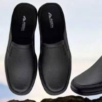 ราคา Adda รองเท้ายางผู้ชายปิดหัว ยี่ห้อ Adda รุ่น 17501-M Size 7-10 มีบริการส่งด่วน (22421659704)