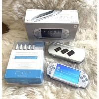 ราคา SONY PSP+Component AV Cable+Card+Hard Case มีเกมส์พร้อมเล่น 12 เกมส์ (สินค้ามือ2 สภาพเยี่ยม) (10935548324)