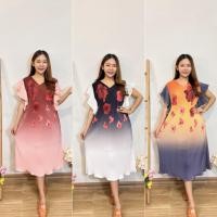 ราคา เดรสสั้นพิมพ์ลายกราฟฟิกสวยตรงปกผ้าอัดพลีทลายดอกไม้คอวีแต่งระบายแขน ใส่ออกงานสวยปัง คลุมท้องได้ (6494060615)