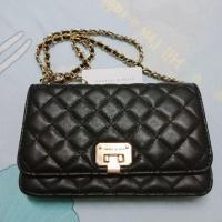 ราคา ส่งต่อ กระเป๋า CHARLES & KEITH (1317423354)