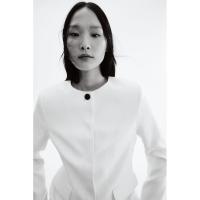 ราคา H&M(เอชแอนด์เอ็ม) เสื้อเบลเซอร์ทรงพอดีตัว ผู้หญิง 1275504_1 (41102167912)